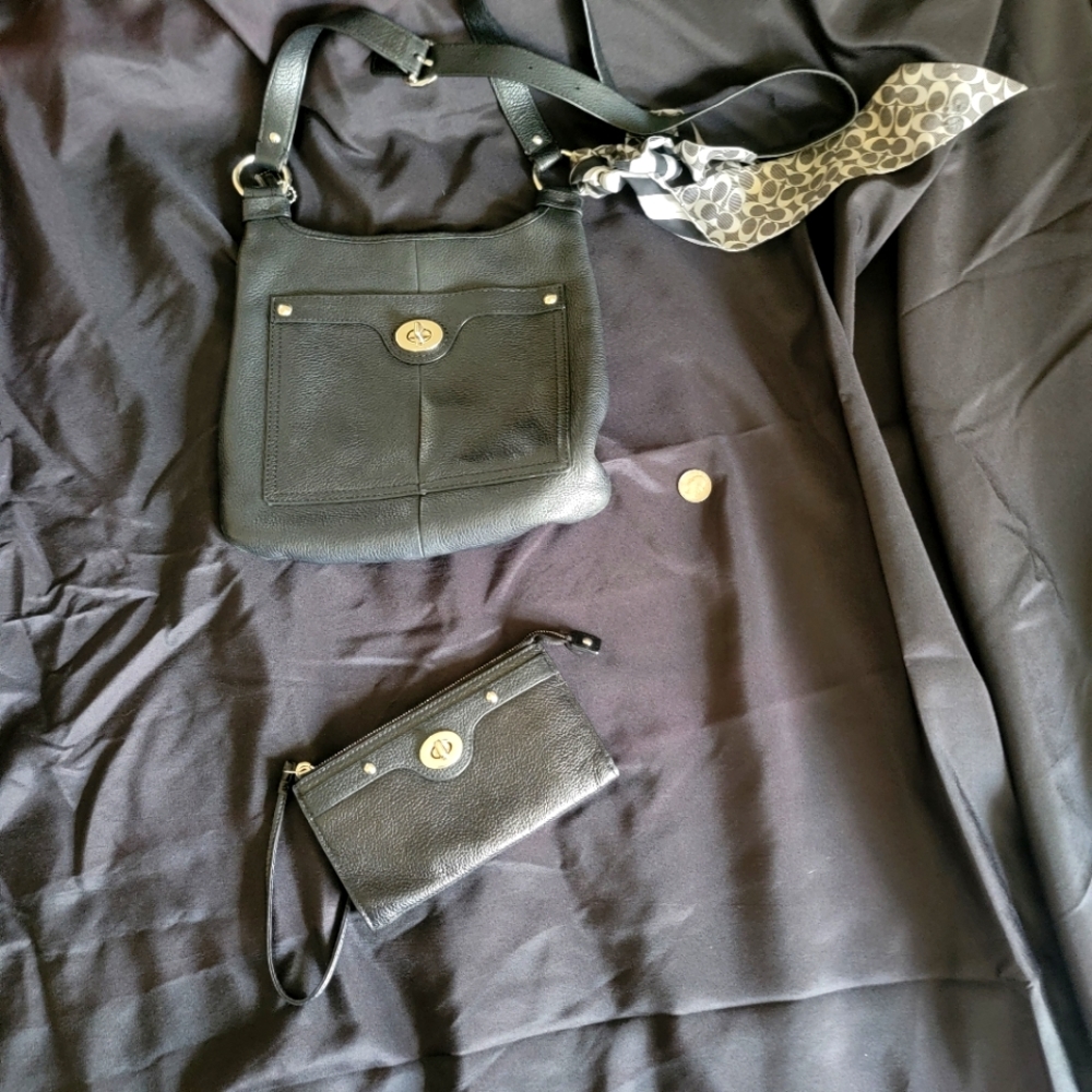 Coach purse and wallet